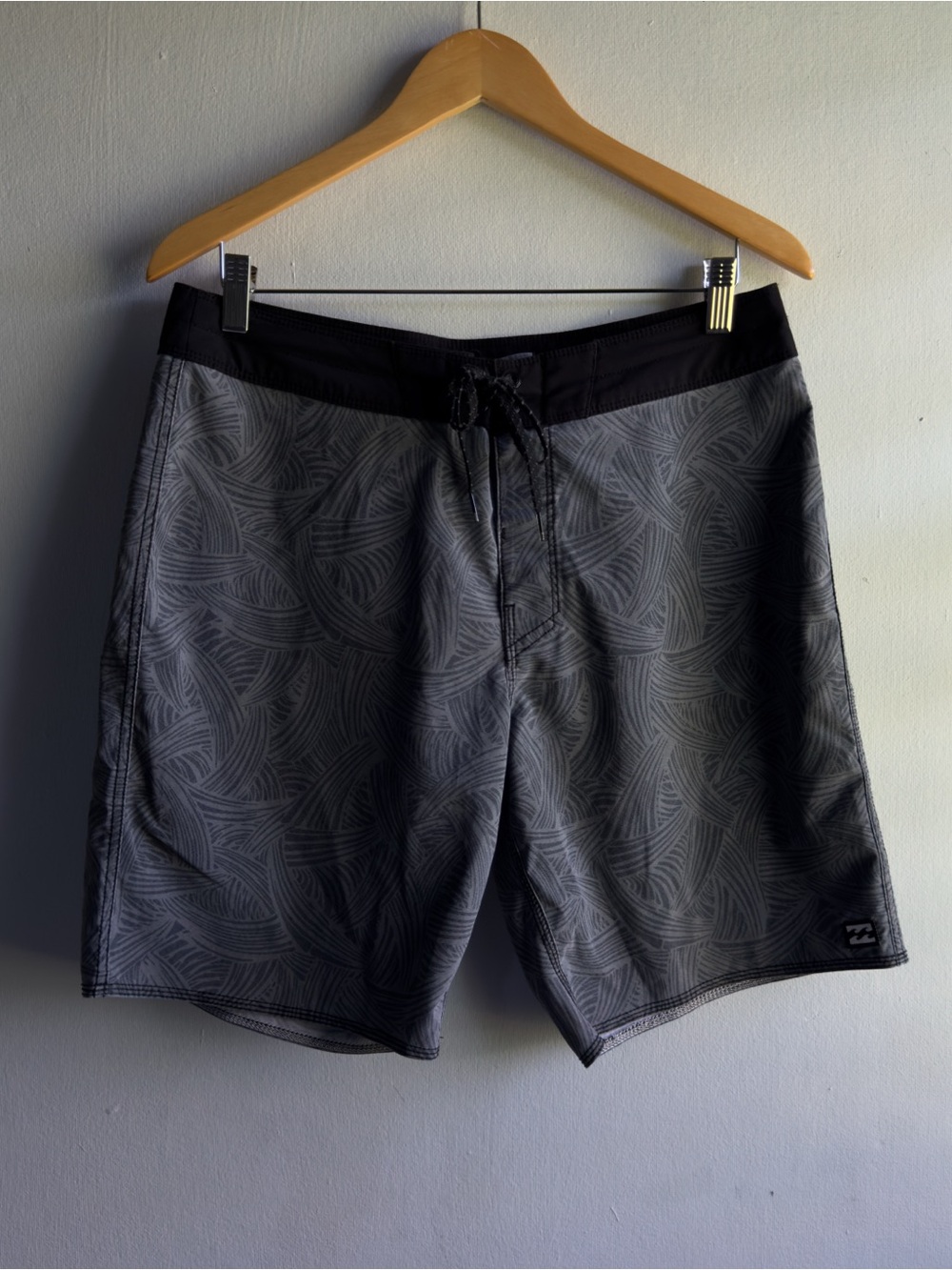 Billabong Recycler Sundays Pro Boardshorts Gray Men’s Size 31
